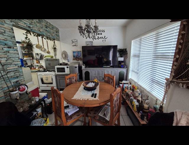 2 BEDROOM TOWNHOUSE FOR SALE IN SHELLY BEACH
